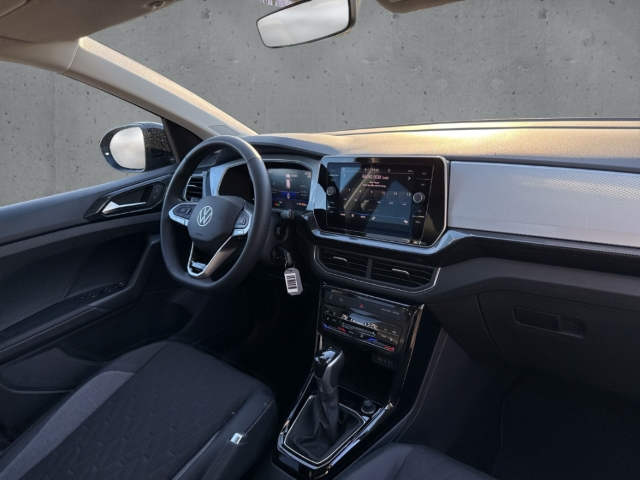 Fahrzeugabbildung Volkswagen T-Cross 1.0 TSI Energy GJR R-Kamera AHK ACC SHZ