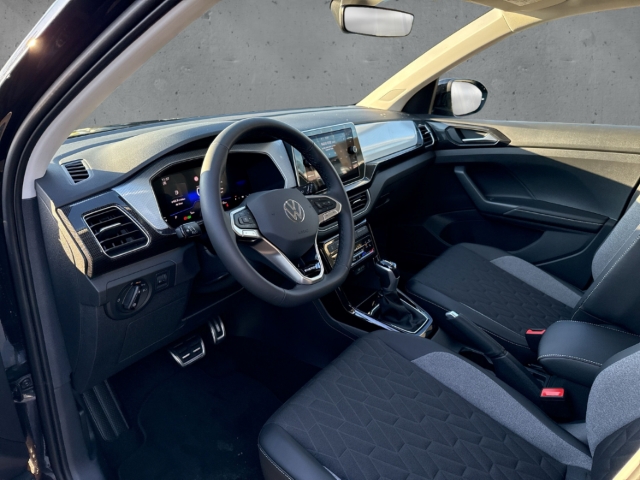 Fahrzeugabbildung Volkswagen T-Cross 1.0 TSI Energy GJR R-Kamera AHK ACC SHZ