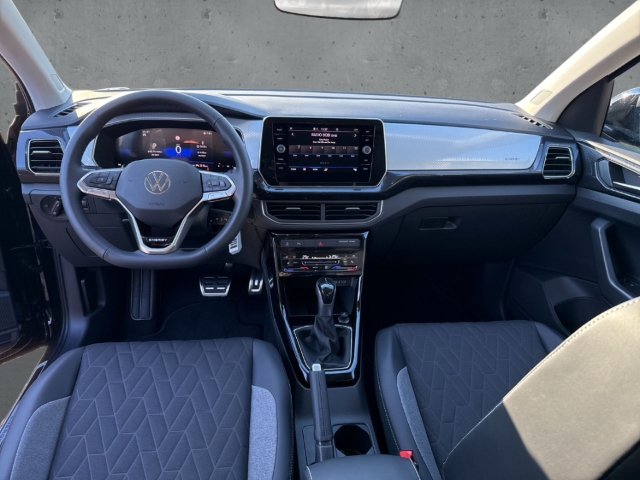 Fahrzeugabbildung Volkswagen T-Cross 1.0 TSI Energy GJR R-Kamera AHK ACC SHZ