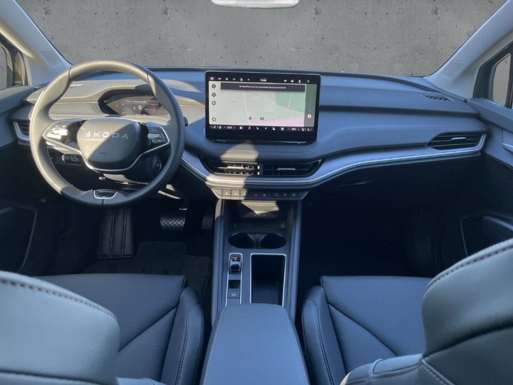 Fahrzeugabbildung SKODA Enyaq 85 Suite Plus-Paket AHK LM20 Trennnetz