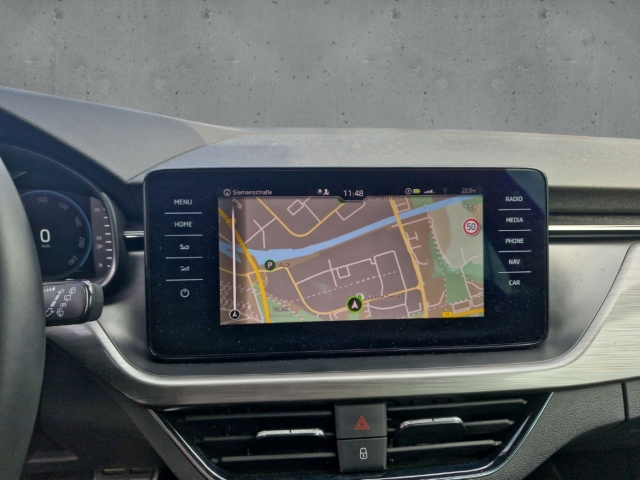 Fahrzeugabbildung SKODA Kamiq 1.0 TSI ScoutLine PDC SHZ LED Navi Keyless