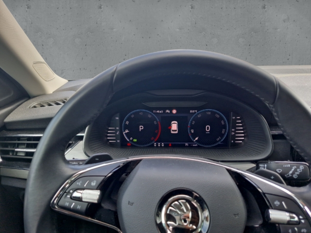 Fahrzeugabbildung SKODA Kamiq 1.0 TSI ScoutLine PDC SHZ LED Navi Keyless