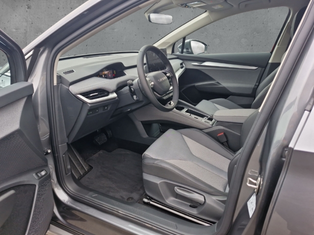 Fahrzeugabbildung SKODA Enyaq 60 Loft Clever-Paket AHK LED Navi PDC Klima