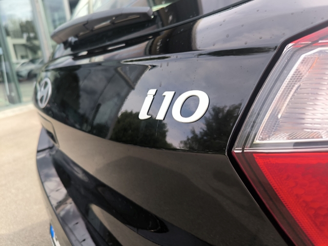 Fahrzeugabbildung Hyundai i10 FL MY25 1.0 5-AMT Trend Navi Apple CarPlay Android Auto Musikstreaming DAB SHZ