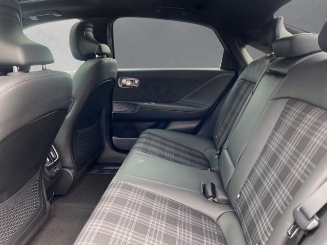 Fahrzeugabbildung Hyundai IONIQ 6 77,4kWh 4WD FIRST EDITION HUD Navi Memory Sitze Soundsystem Bose LED ACC