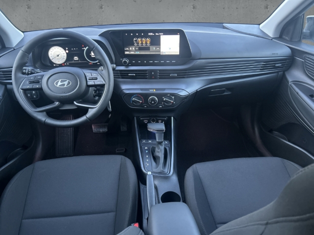 Fahrzeugabbildung Hyundai i20 FL MY26 1.0 T-GDI DCT Trend Navi Digitales Cockpit LED Apple CarPlay Android Auto