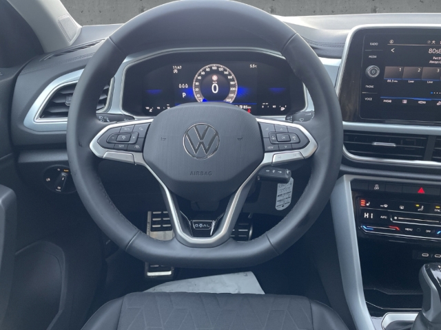 Fahrzeugabbildung Volkswagen T-Roc 1.5TSI DSG Goal AHK ACC SHZ Kamera AppConn