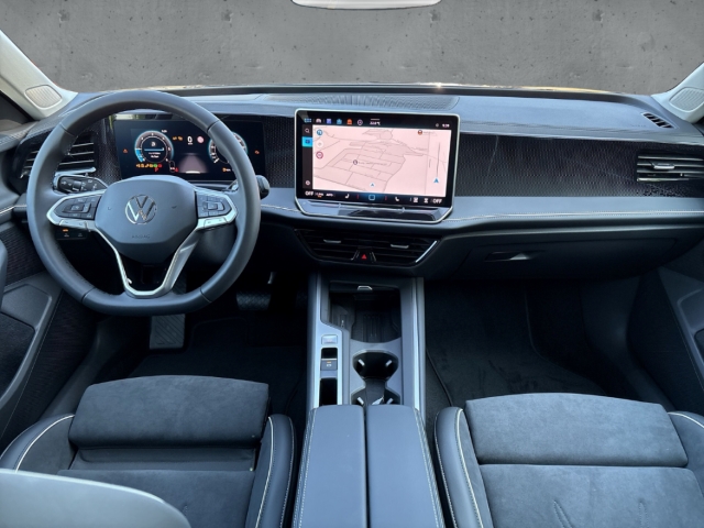 Fahrzeugabbildung Volkswagen Passat 2.0 TDI DSG Business LED Navi AHK SHZ ZV