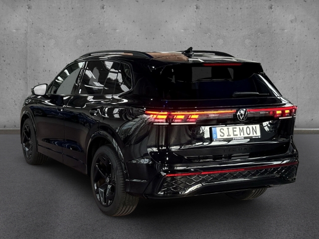 Fahrzeugabbildung Volkswagen Tiguan 1.5eTSI DSG R-Line AHK IQ.LIGHT BlackStyl