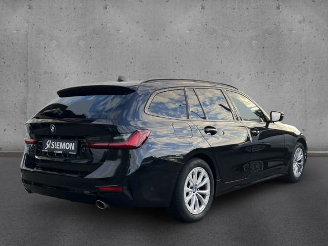 Fahrzeugabbildung BMW 318 d touring Advantage StandHZG AHK Navi Laser