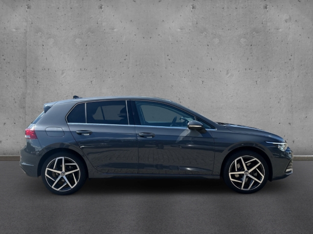 Fahrzeugabbildung Volkswagen Golf eHybrid Style Navi ACC SHZ Kamera SideAssis