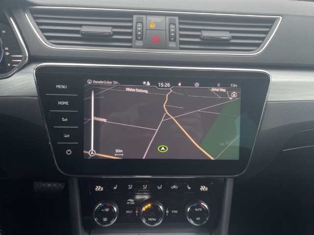Fahrzeugabbildung SKODA Superb Combi Ambition ACC SHZ NAV KLIMA CARPLAY