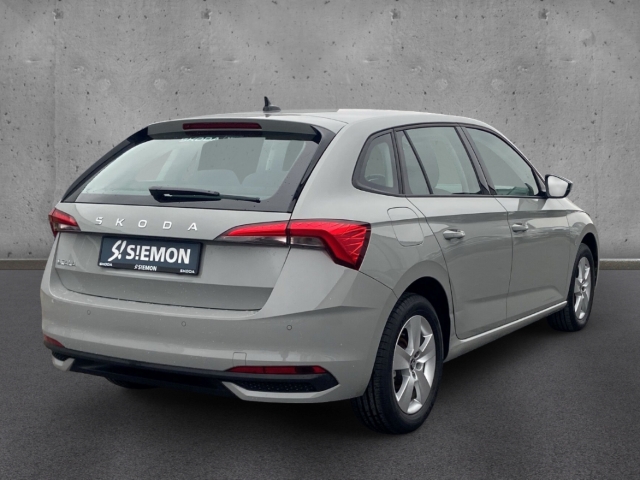 Fahrzeugabbildung SKODA Scala 1.0 TSI Essence AHK Temp SHZ PDC SmartLink