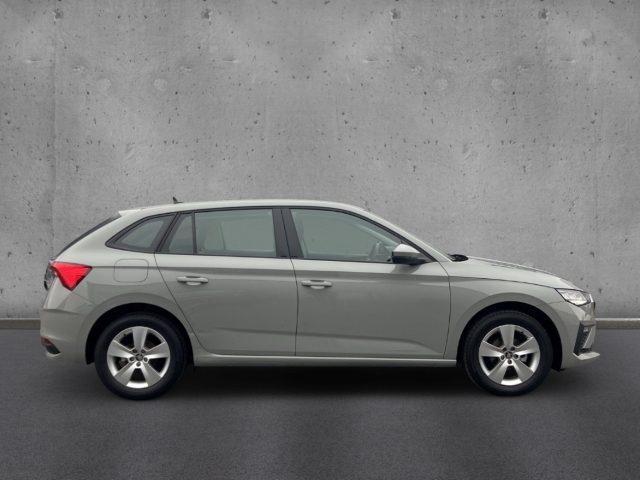 Fahrzeugabbildung SKODA Scala 1.0 TSI Essence AHK Temp SHZ PDC SmartLink