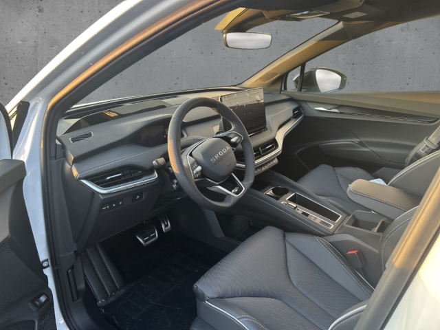 Fahrzeugabbildung SKODA Enyaq Coupe RS Suite 4x4 Maxx-Paket AHK LED ACC