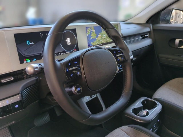 Fahrzeugabbildung Hyundai IONIQ 5 77,4kWh 2WD MY24 DYNAMIQ LED-Paket Navi Digitales Cockpit LED ACC Apple CarPlay