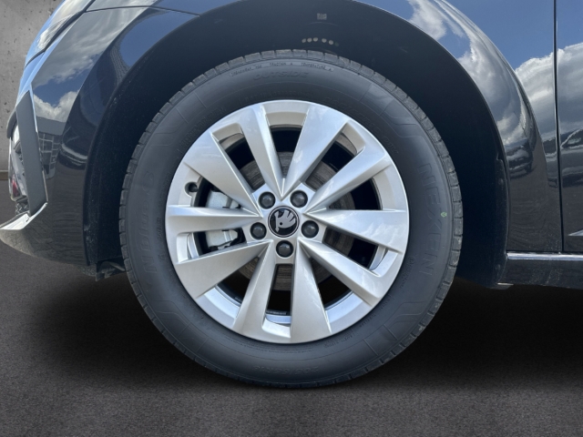 Fahrzeugabbildung SKODA Scala 1.0 TSI DSG Selection AHK SHZ WSS beheizbar LM