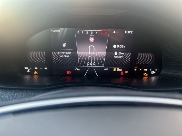 Fahrzeugabbildung SKODA Scala 1.0 TSI SELECTION LED Apple CarPlay Alu