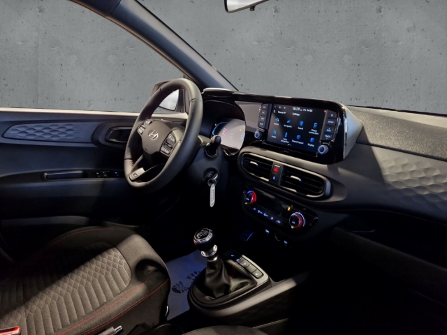 Fahrzeugabbildung Hyundai i10 FL MJ25 1.0 T-GDi N-Line Navi CarPlay RKam DAB SHZ PDC