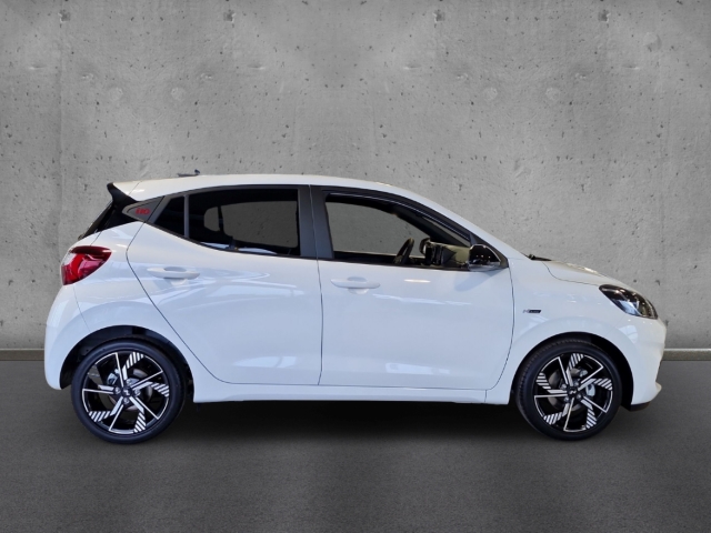 Fahrzeugabbildung Hyundai i10 FL MJ25 1.0 T-GDi N-Line Navi CarPlay RKam DAB SHZ PDC