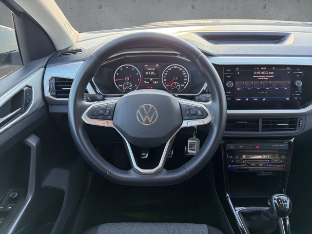 Fahrzeugabbildung Volkswagen T-Cross 1.0 TSI MOVE SHZ AppConnect AHK PDC Klim
