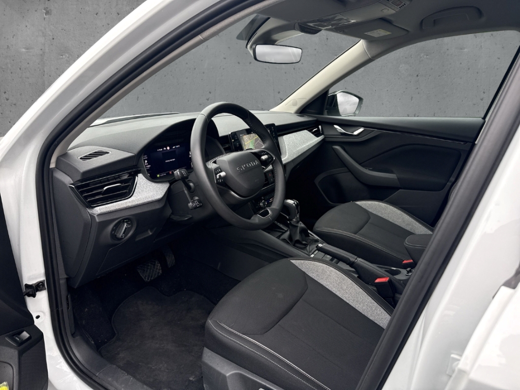 Fahrzeugabbildung SKODA Kamiq 1.5 TSI DSG Tour AHK MatrLED Navi ACC elHe