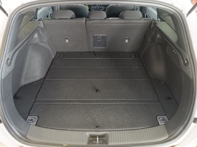 Fahrzeugabbildung Hyundai i30 1.0 T-GDI DCT Kombi Advantage MY25 Navi LED CarPlay RKam DigiCockpit Allwetter