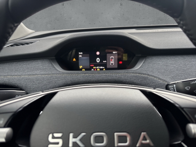 Fahrzeugabbildung SKODA Elroq 50 TOUR Clever-Paket AHK LED Navi PDC Klima