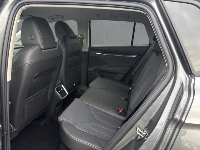 Fahrzeugabbildung SKODA Elroq 50 TOUR Clever-Paket AHK LED Navi PDC Klima