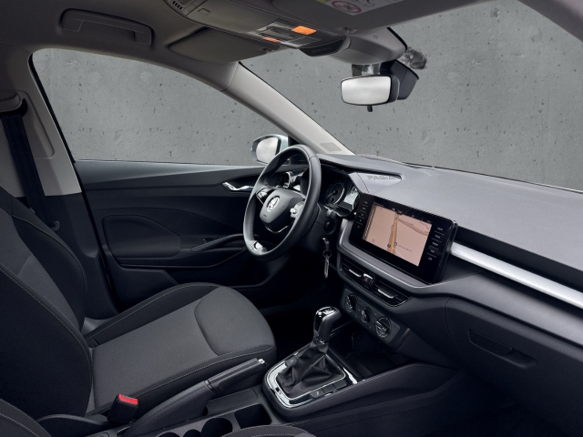 Fahrzeugabbildung SKODA Fabia 1.0 TSI DSG Ambition Navi Tempo SHZ PDC