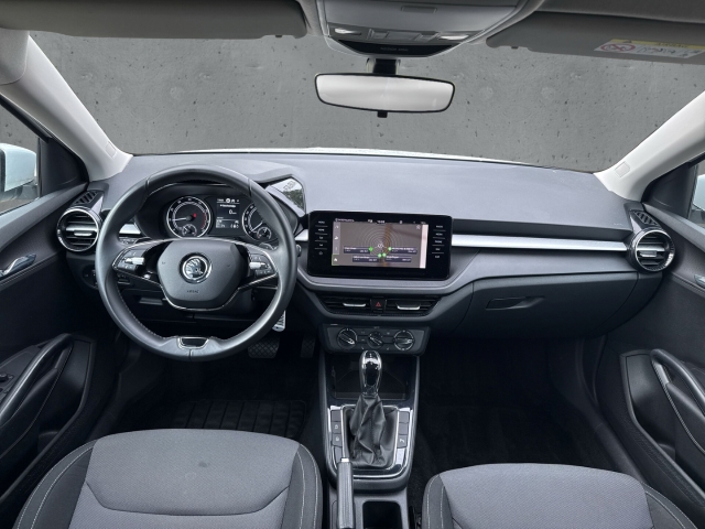 Fahrzeugabbildung SKODA Fabia 1.0 TSI DSG Ambition Navi Tempo SHZ PDC