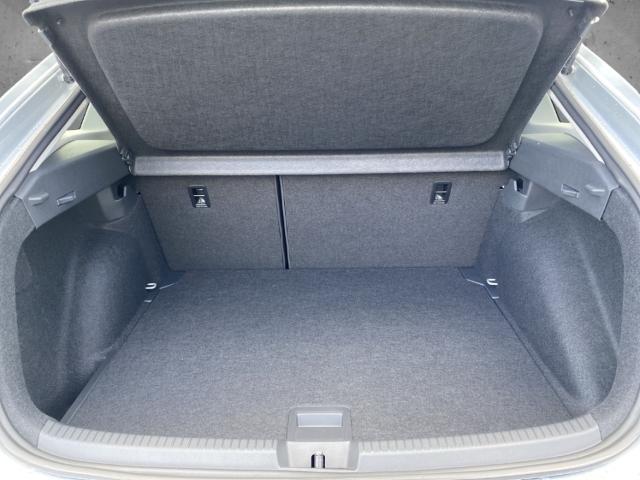 Fahrzeugabbildung Volkswagen Taigo 1.0 TSI DSG Style IQ.LIGHT AHK Kamera ACC