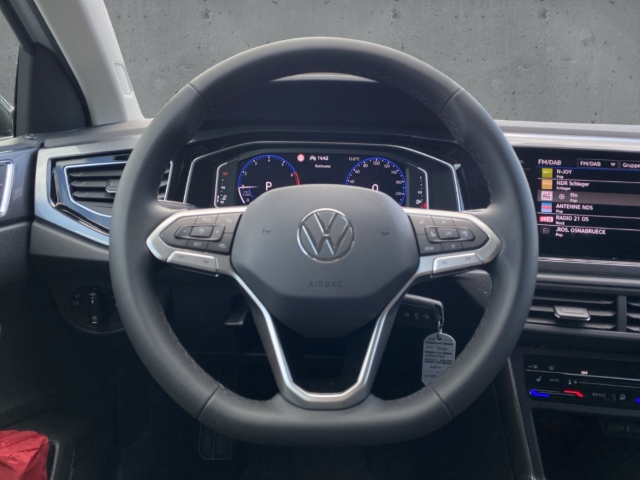 Fahrzeugabbildung Volkswagen Taigo 1.0 TSI DSG Style IQ.LIGHT AHK Kamera ACC