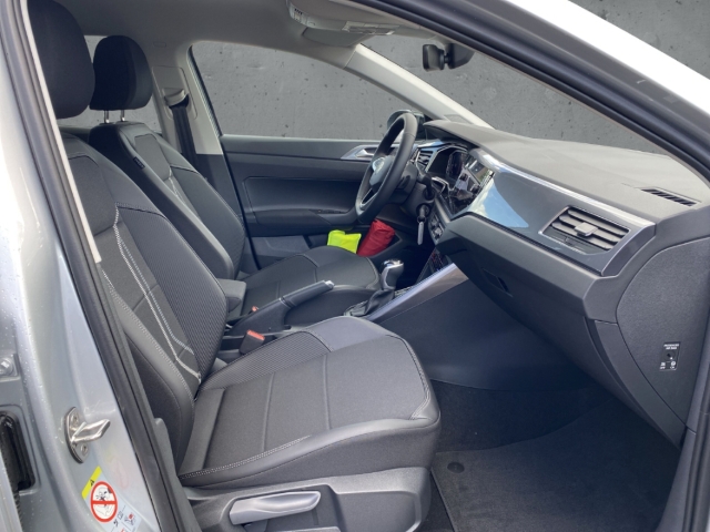 Fahrzeugabbildung Volkswagen Taigo 1.0 TSI DSG Style IQ.LIGHT AHK Kamera ACC