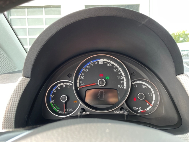 Fahrzeugabbildung Volkswagen up e-up! Edition Klimaauto GRA CCS SHZ PDC RKam