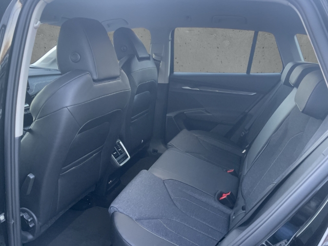 Fahrzeugabbildung SKODA Elroq Loft 60 Clever-Paket AHK LED Navi PDC Klima