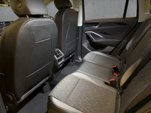 Fahrzeugabbildung Volkswagen Tiguan 1.5 eTSI Energy AHK Navi ACC 360 Kamera