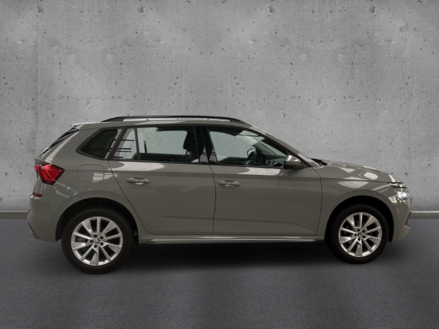 Fahrzeugabbildung SKODA Kamiq 1.5 TSI DSG Style LED Pano ACC SHZ PDC Kam