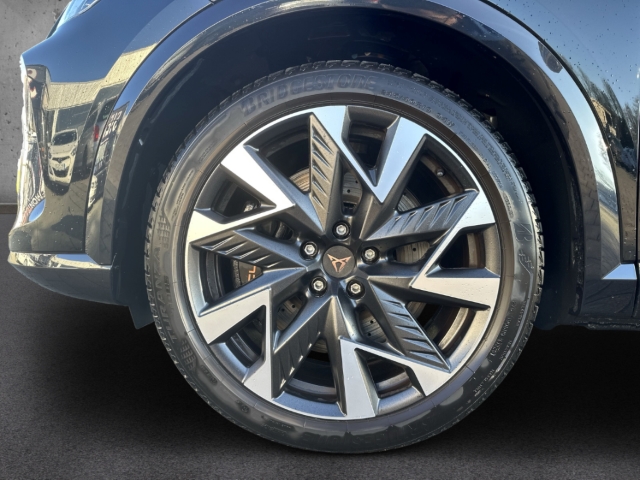 Fahrzeugabbildung CUPRA Formentor VZ 333 4Drive DSG ACC elHeck Kam Keyle