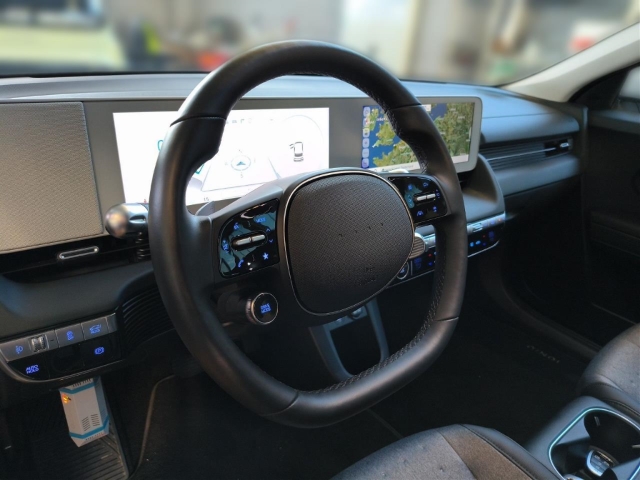 Fahrzeugabbildung Hyundai IONIQ 5 77,4kWh 2WD MY24 TECHNIQ 20LM Panora Assist el.Heckklappe Panorama Navi Digitales Cockpit