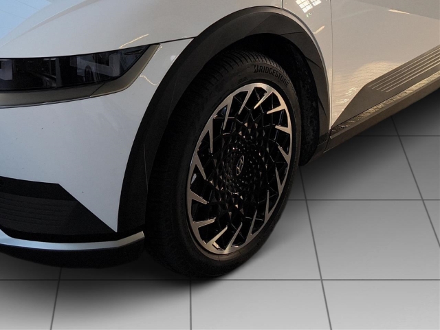 Fahrzeugabbildung Hyundai IONIQ 5 77,4kWh 2WD MY24 TECHNIQ 20LM Panora Assist el.Heckklappe Panorama Navi Digitales Cockpit