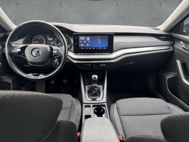 Fahrzeugabbildung SKODA Octavia Combi Ambition 2.0 TDI LED Apple CarPlay Android Auto Mehrzonenklima