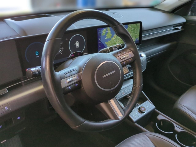 Fahrzeugabbildung Hyundai KONA EV SX2 65,4kWh PRIME Sitz-P Leder Bose 19LM Assist-P. HUD Navi Digitales Cockpit