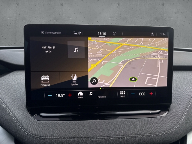 Fahrzeugabbildung SKODA Enyaq 50 Loft Temp ZV CarPlay Rkam PDC BT LED Digitales Cockpit