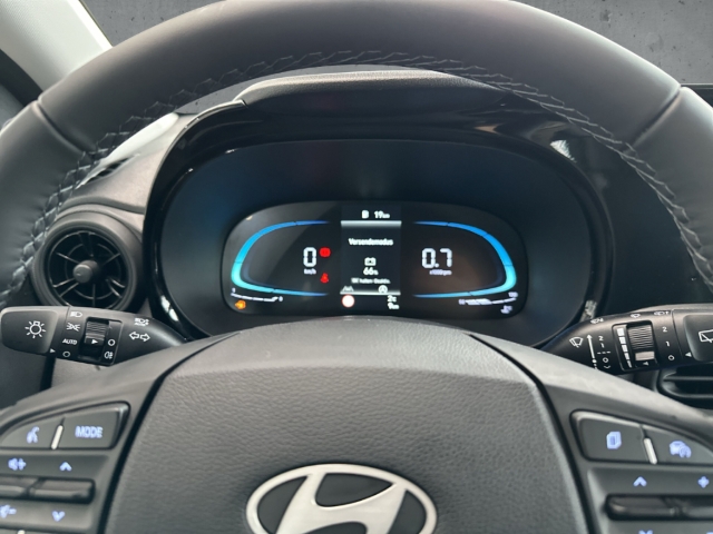 Fahrzeugabbildung Hyundai i10 FL MY25 1.0 GDi SELECT Navi Rückfahrkam BT DAB Android Auto Apple CarPlay