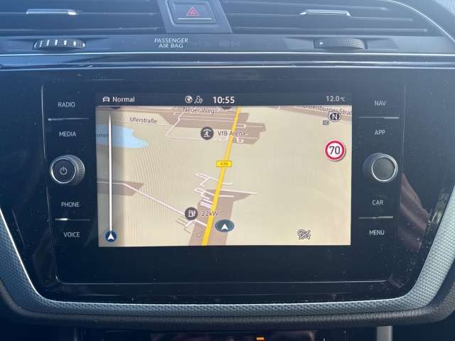 Fahrzeugabbildung Volkswagen Touran 1.5 TSI DSG Goal AHK IQ.LIGHT 7Sitze Navi