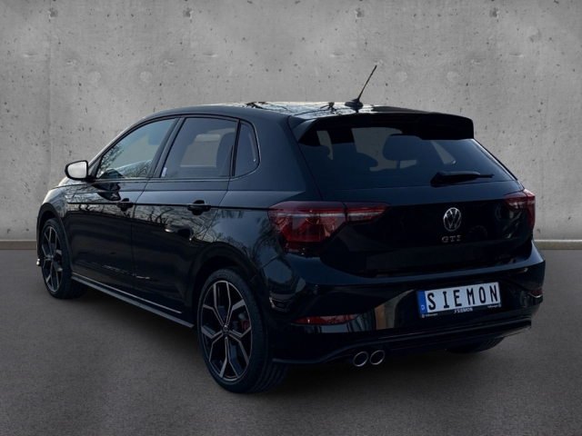 Fahrzeugabbildung Volkswagen Polo GTI 2.0 TSI DSG IQ.LIGHT Navi Pano RearView