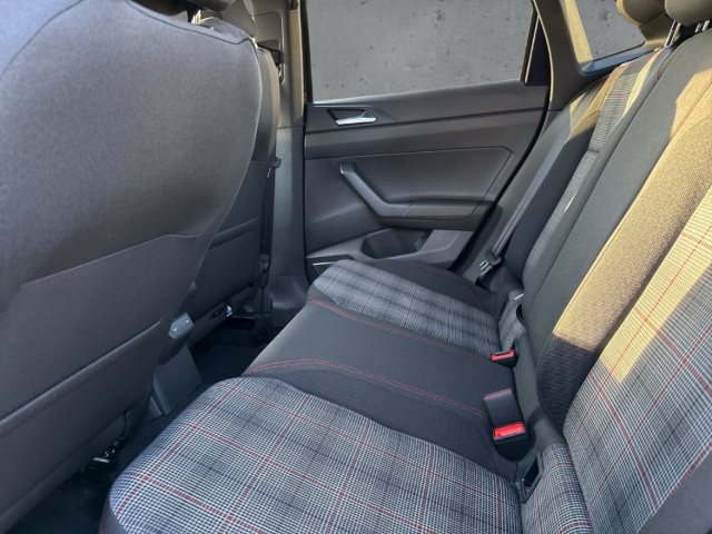 Fahrzeugabbildung Volkswagen Polo GTI 2.0 TSI DSG IQ.LIGHT Navi Pano RearView