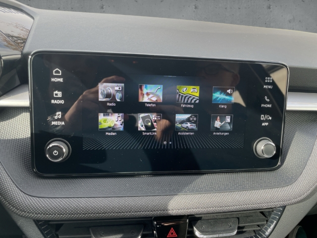 Fahrzeugabbildung SKODA Fabia SELECTION 1.0 TSI PDC KLIMA SHZ DAB