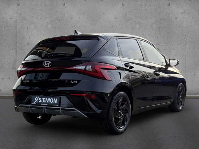 Fahrzeugabbildung Hyundai i20 FL MY26 1.0 T-GDI DCT Blackline Navi Soundsystem Bose LED Apple CarPlay Android Auto
